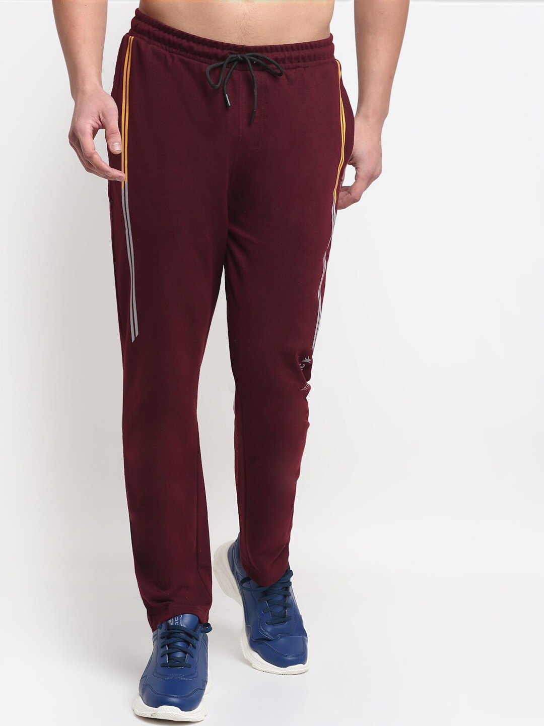 

VENITIAN Men Maroon Solid Cotton Slim-Fit Trackpant