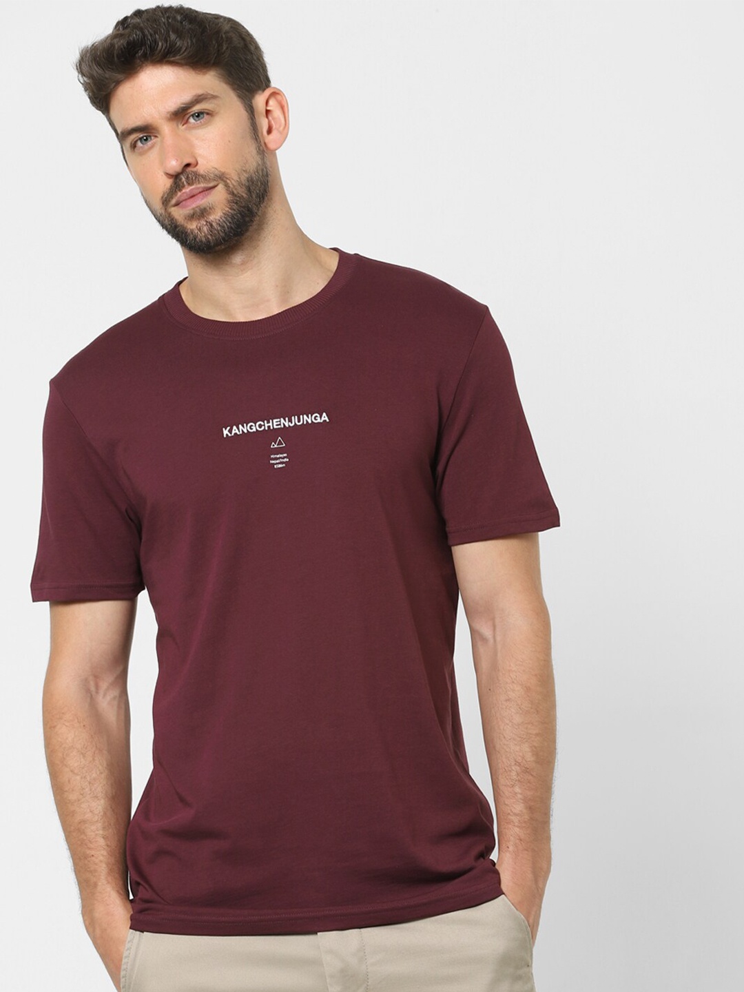 

SELECTED Men Maroon & White Typography Printed Cotton T-shirt