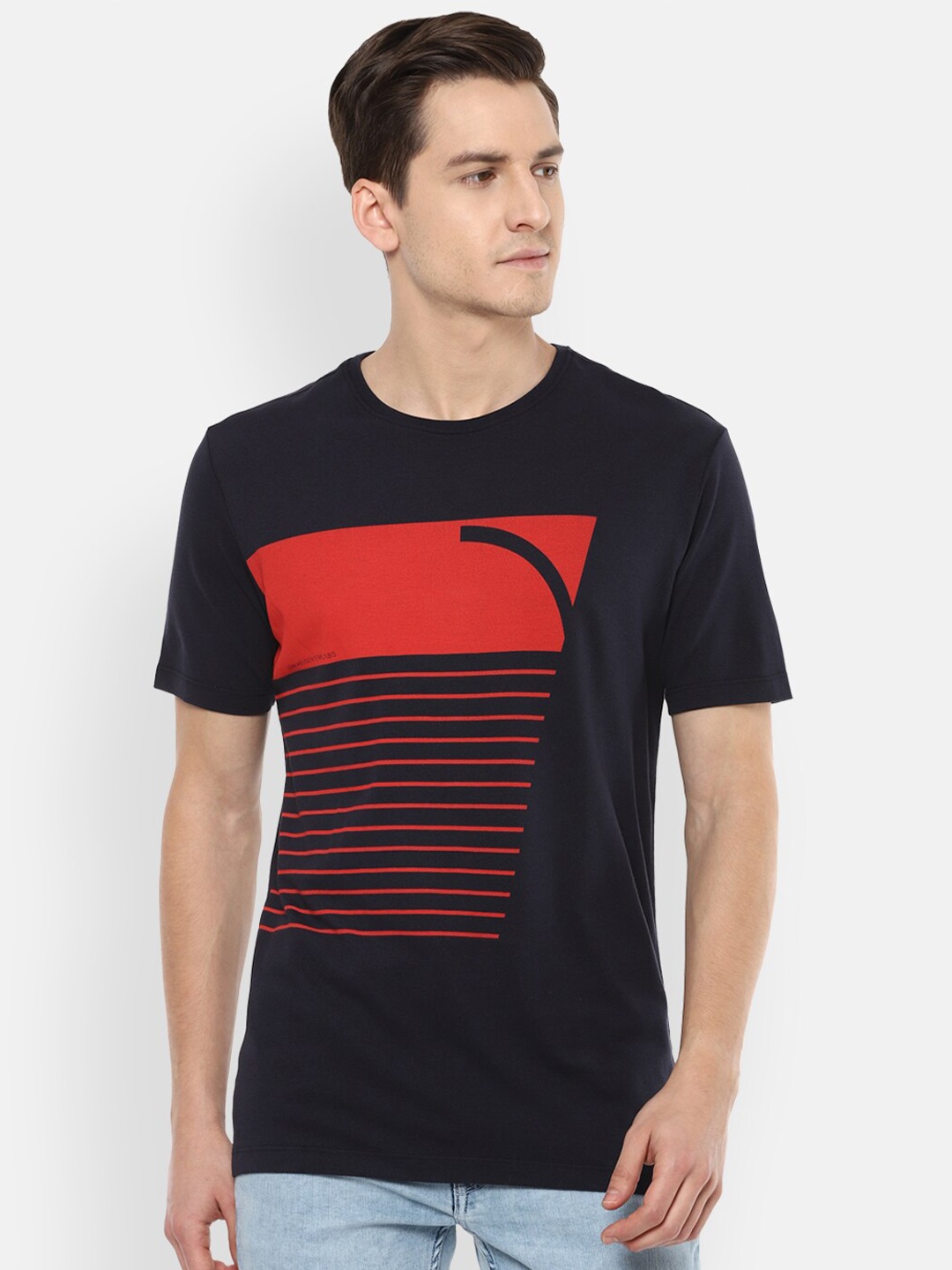 

VAN HEUSEN DENIM LABS Men Navy Blue Striped T-shirt