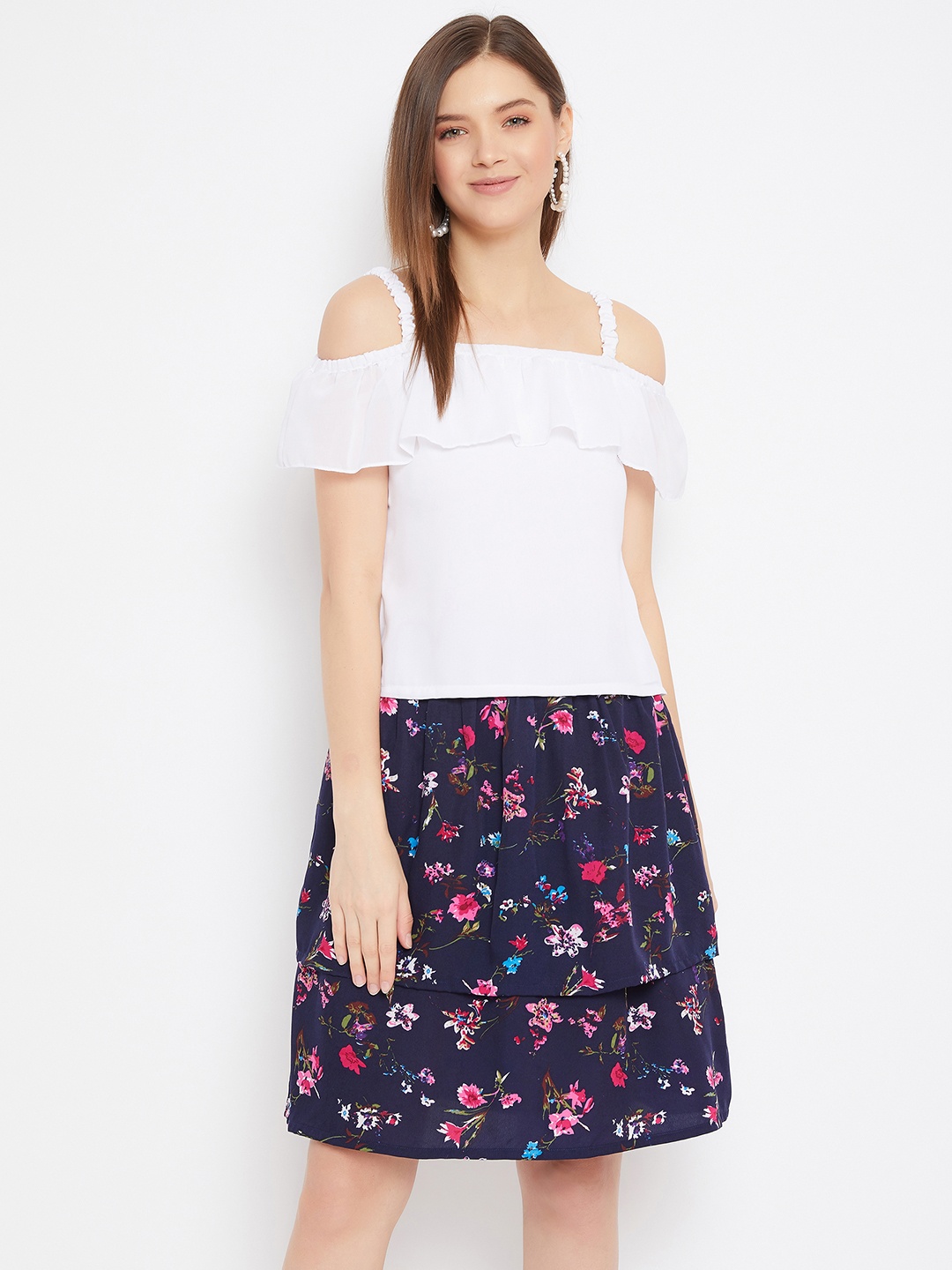 

Bitterlime Women White & Navy Blue Top with Skirt