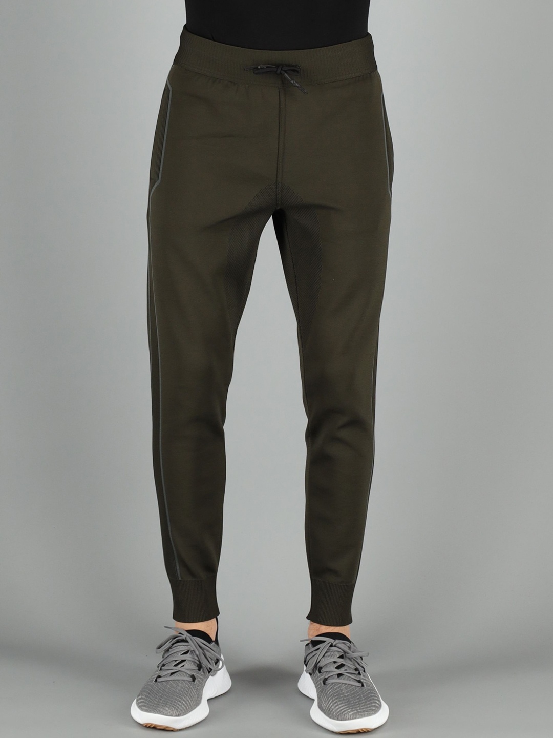 

FREESOUL Men Green Solid Joggers