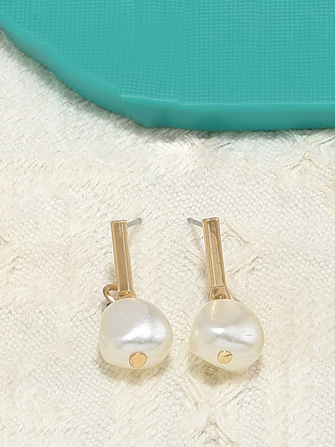 

AMI Gold-Plated & White Contemporary Drop Earrings