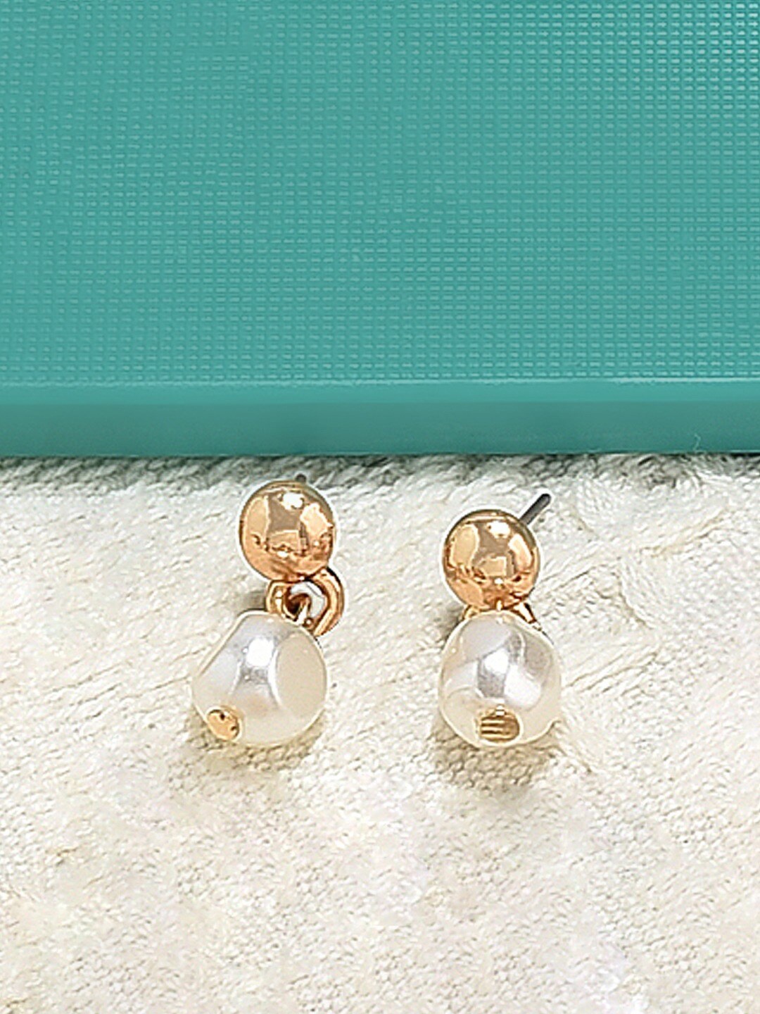

AMI Gold-Toned Contemporary Drop Earring