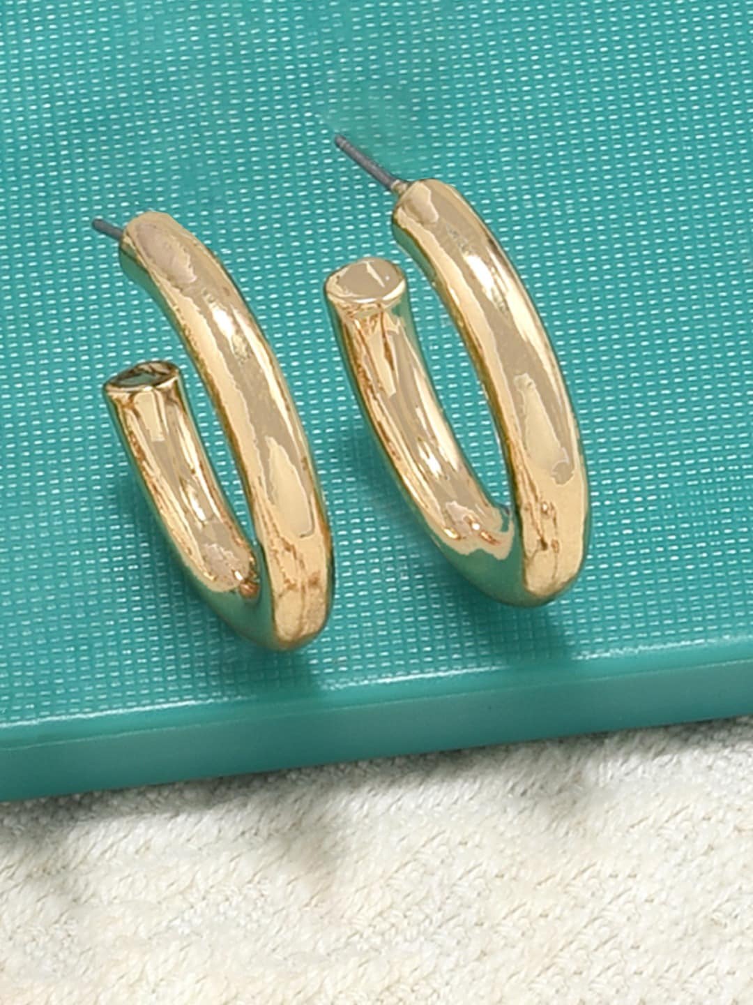 

AMI Gold-Plated Circular Half Hoop Earrings