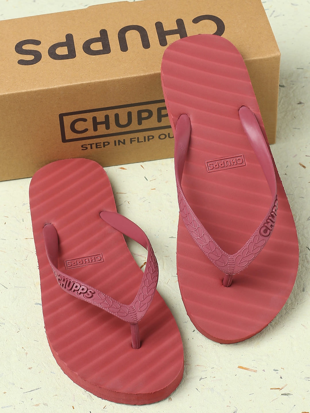 

CHUPPS Men Banana Leaf Monochrome Maroon Natural Rubber Sustainable Thong Flip-Flops