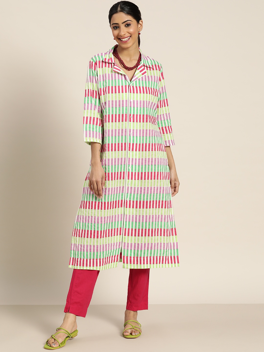 

Sangria Women White & Red Striped Cotton Kurta