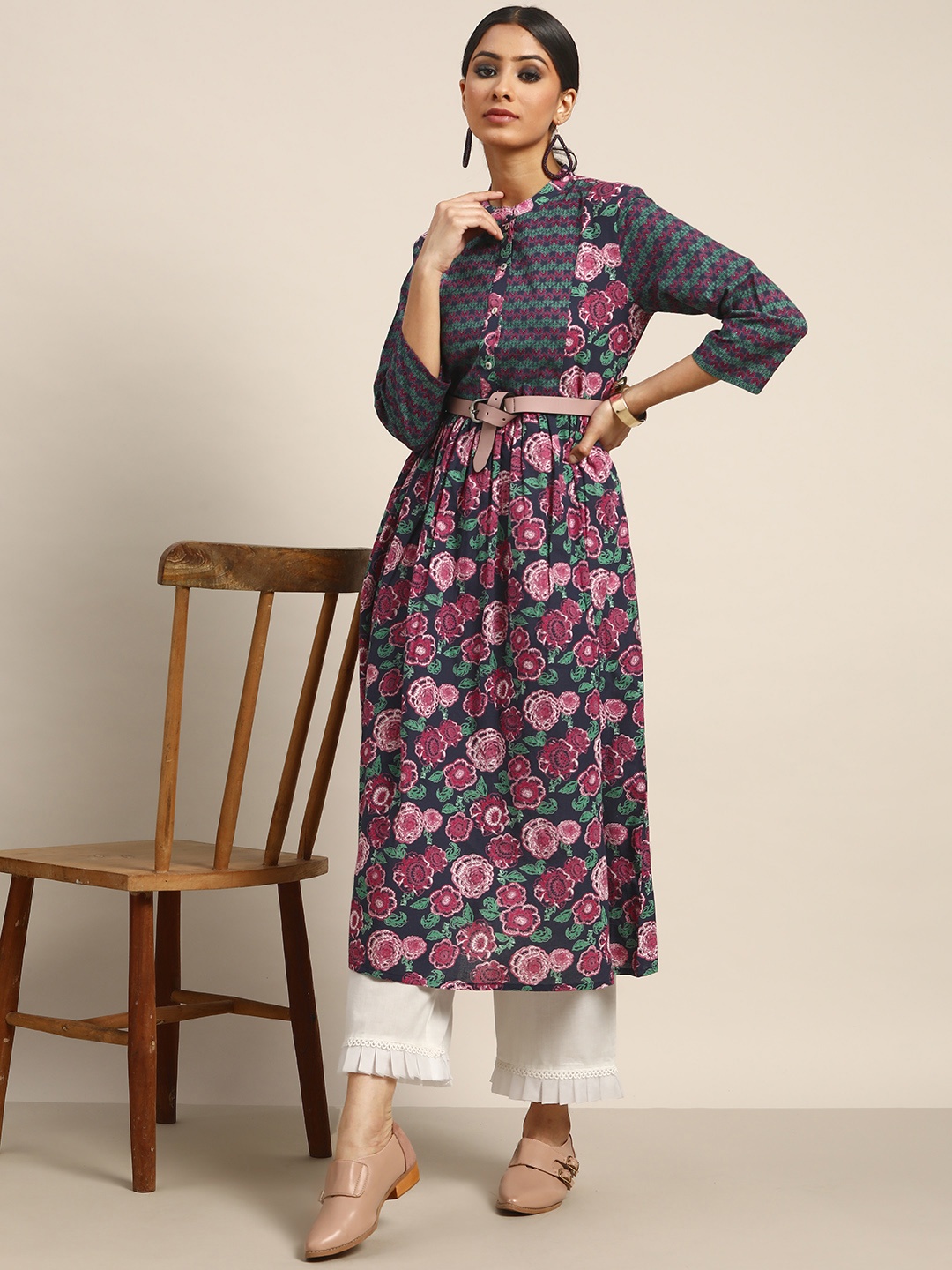 

Sangria Women Navy Blue & Pink Cotton Ethnic Motifs Printed A-Line Kurta