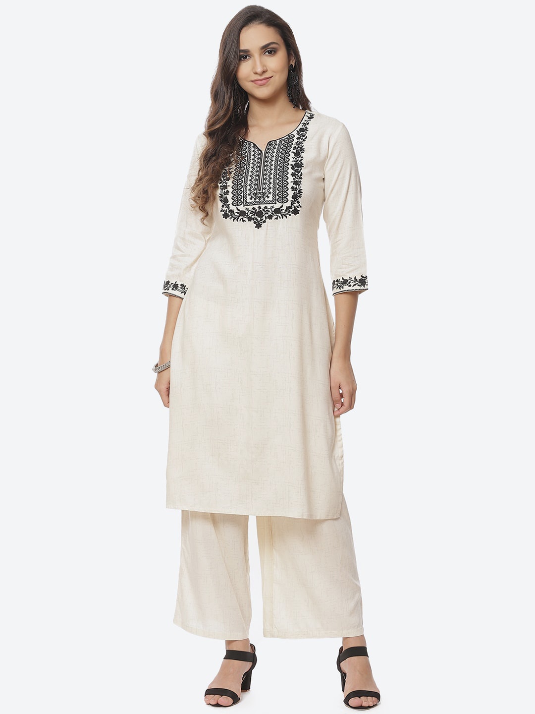 

Rangriti Women Cream-Coloured Floral Embroidered Kurta with Palazzos