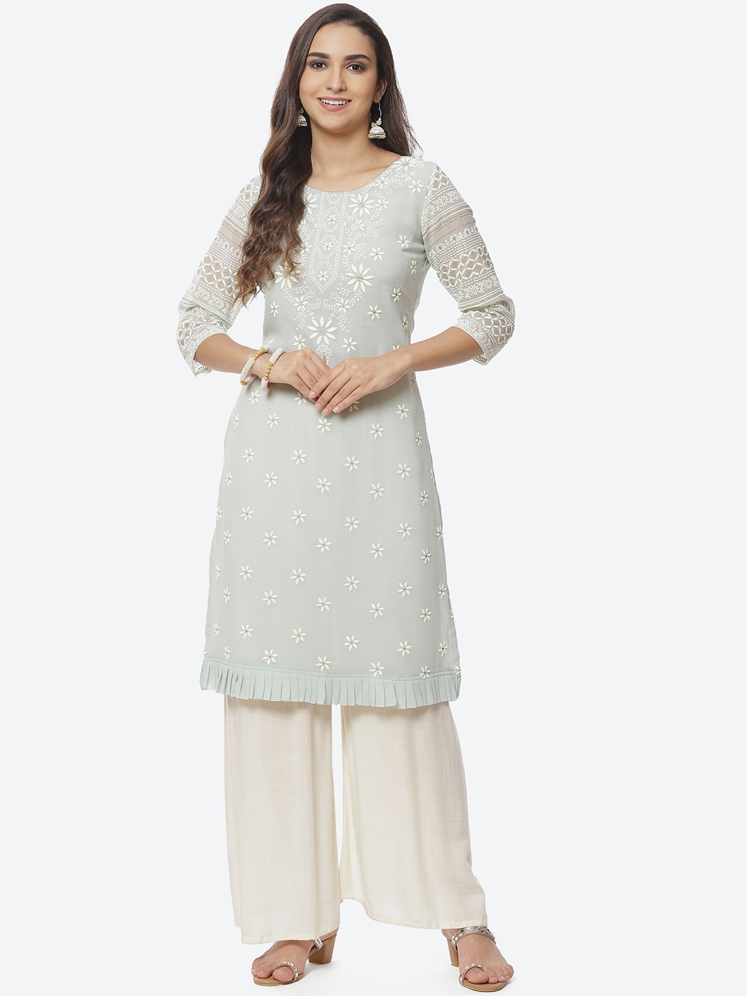 

Rangriti Women Green & Off White Floral Embroidered Thread Work Kurta