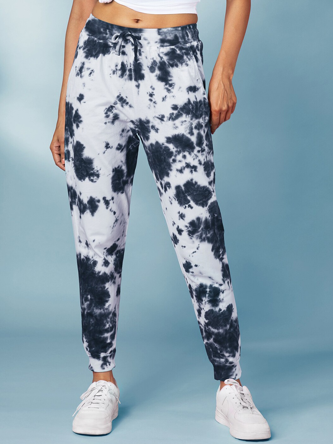 

The Souled Store Women Black & White Printed Regular Joggers