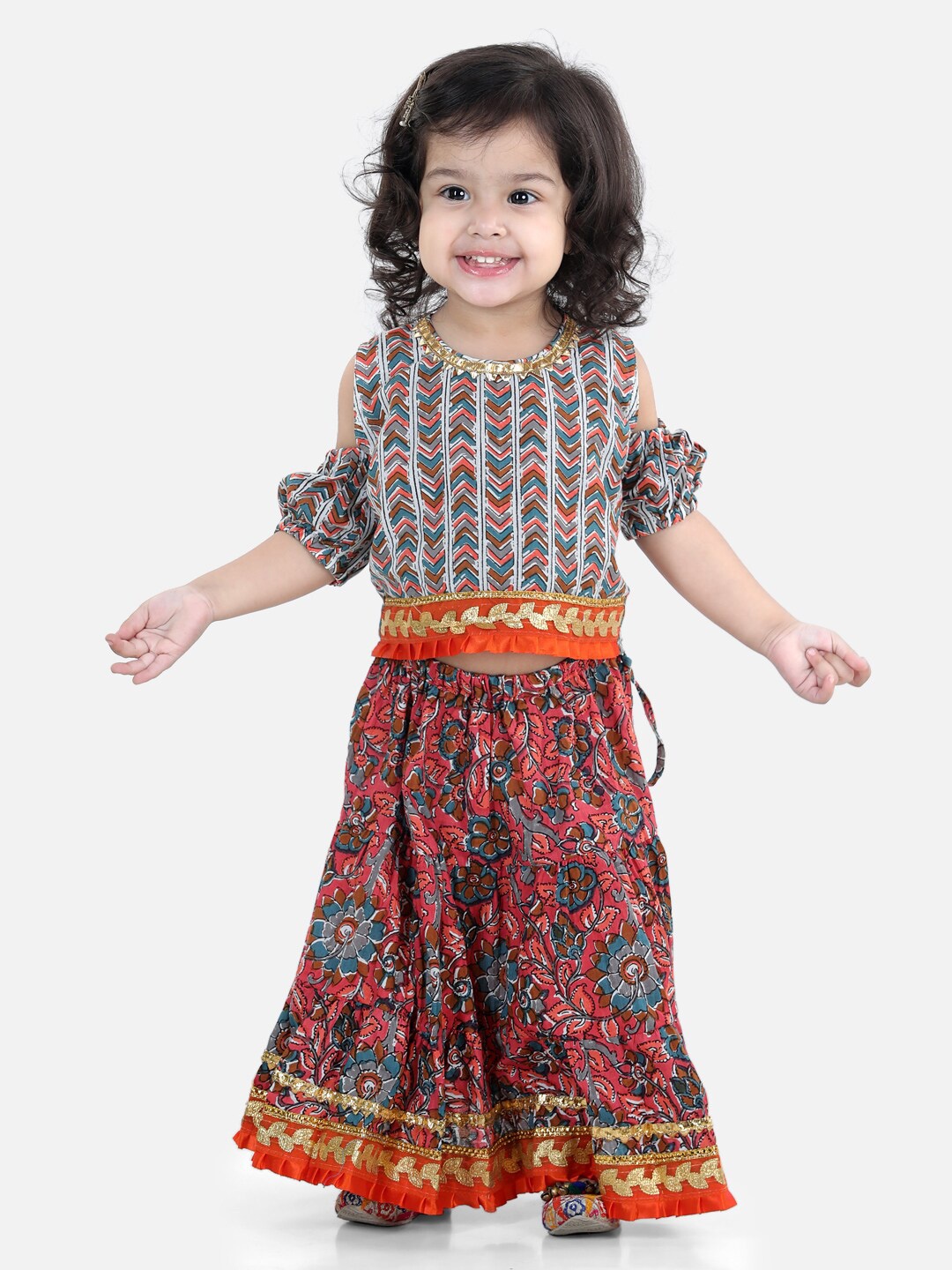

BownBee Girls Red & Teal Blue Printed Kalamkari Cotton Ready to Wear Lehenga Choli