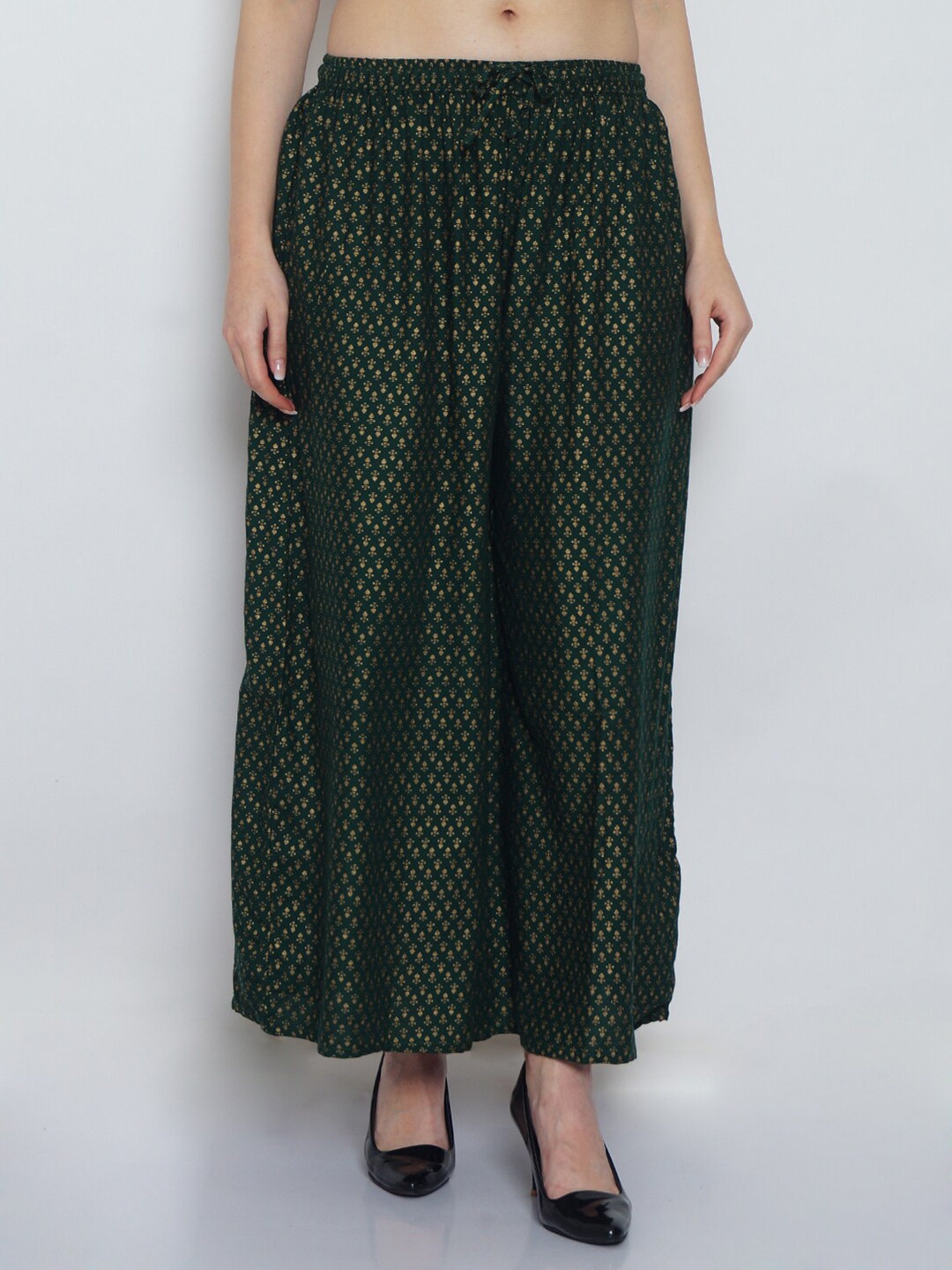 

Jinfo Women Green & Gold-Toned Floral Palazzos