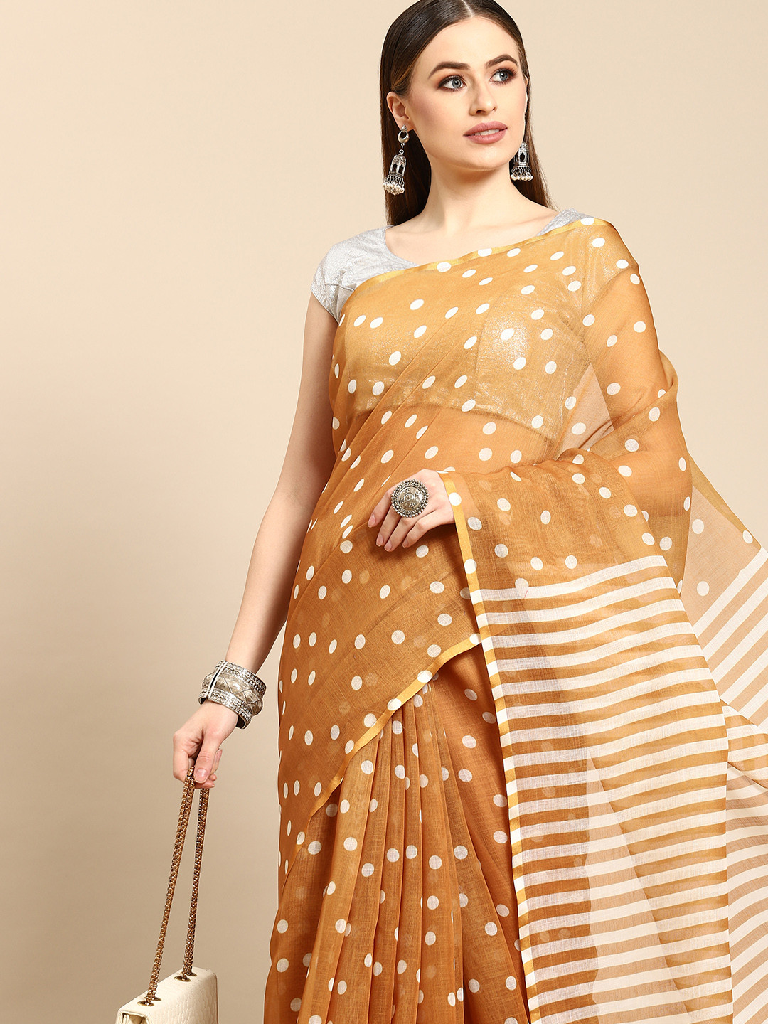 

Anouk Mustard Yellow & White Linen Blend Saree