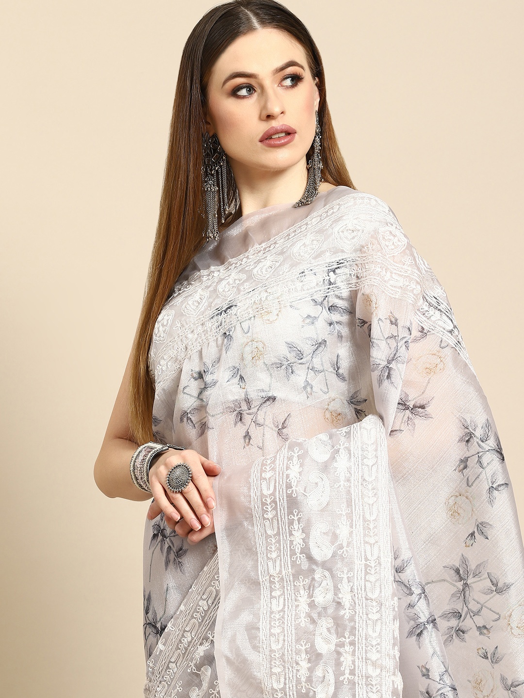 

Anouk Grey & White Floral Organza Saree With Embroidered Border