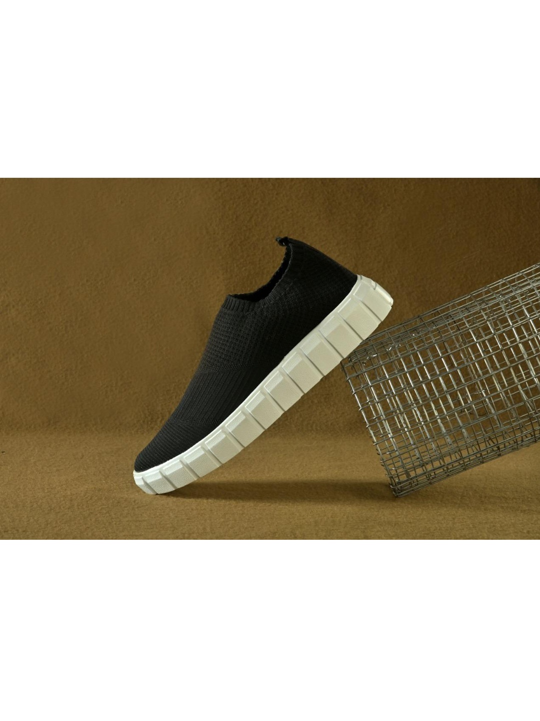 

mr.wonker Men Black Woven Design Synthetic Leather Sneakers