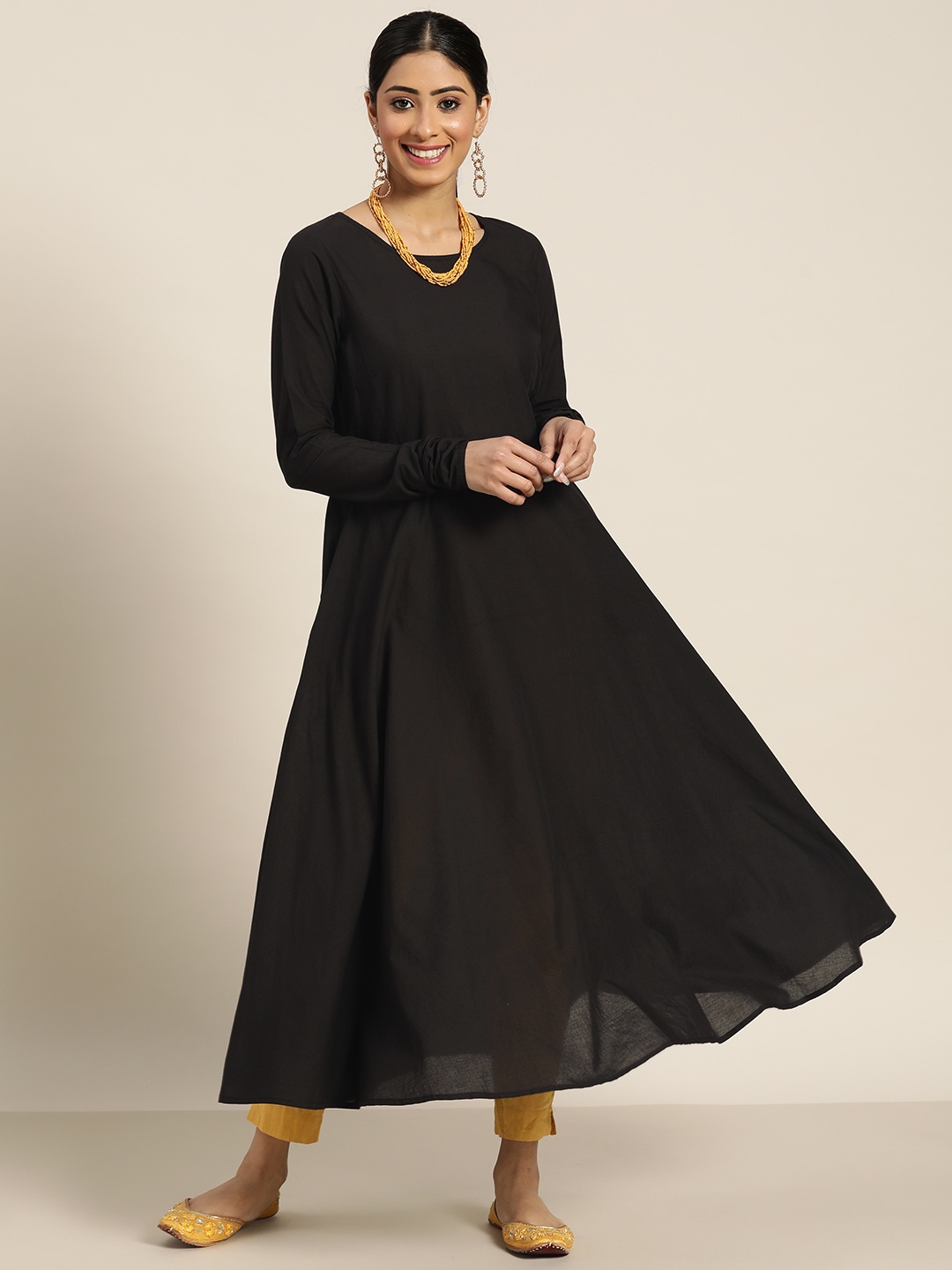 

Sangria Women Black Pure Cotton Solid Anarkali Kurta