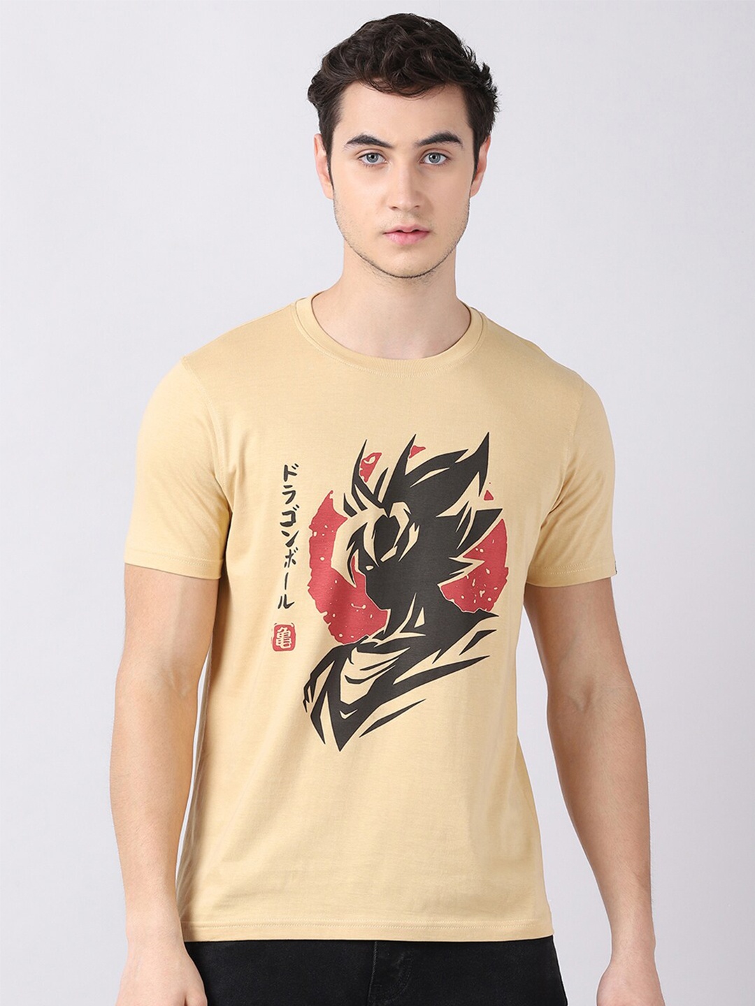 

Bushirt Men Beige & Black Son Goku Silhouette Printed T-shirt