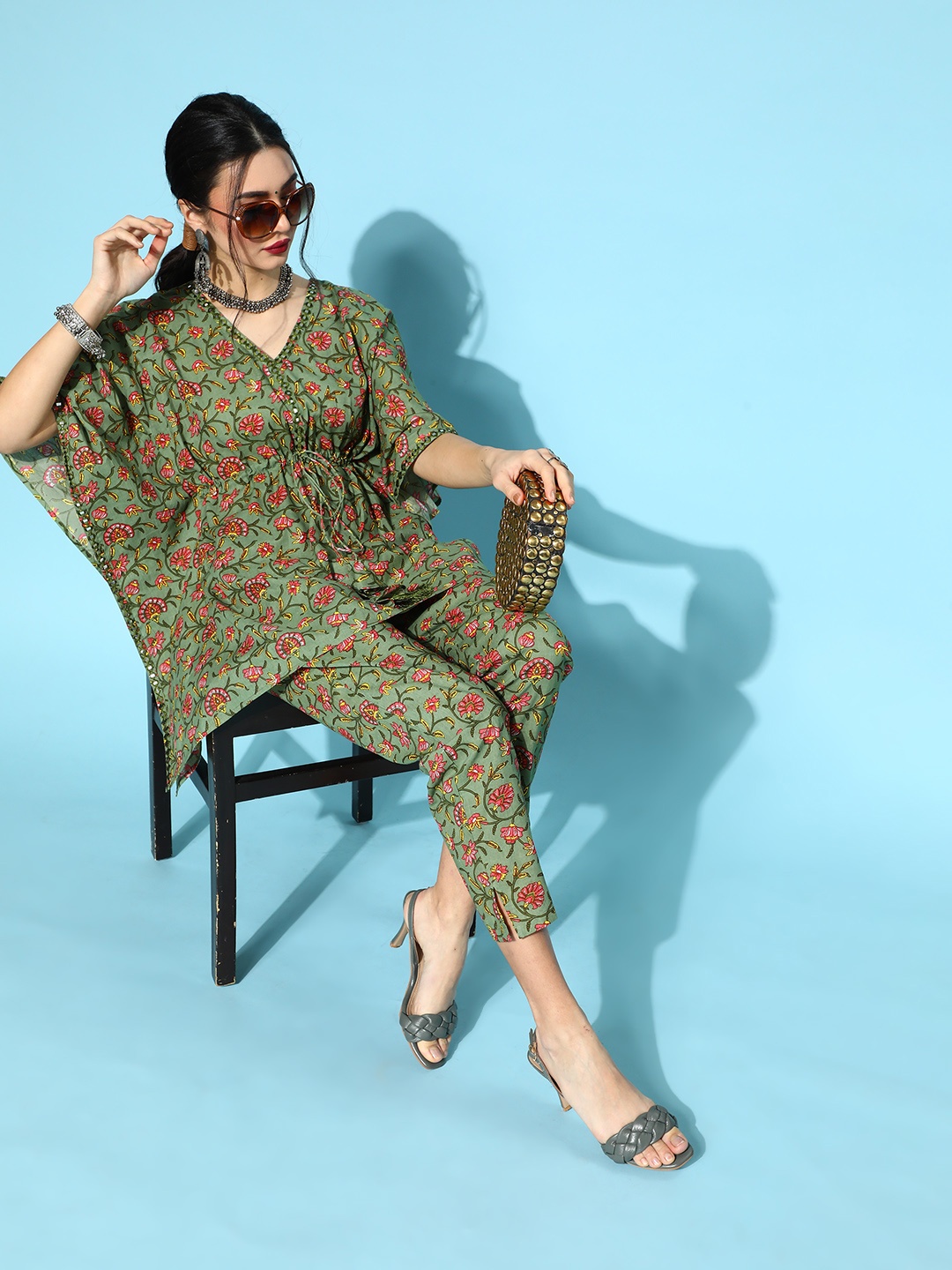 

Varanga Green Pure Cotton Kaftan Kurta Set