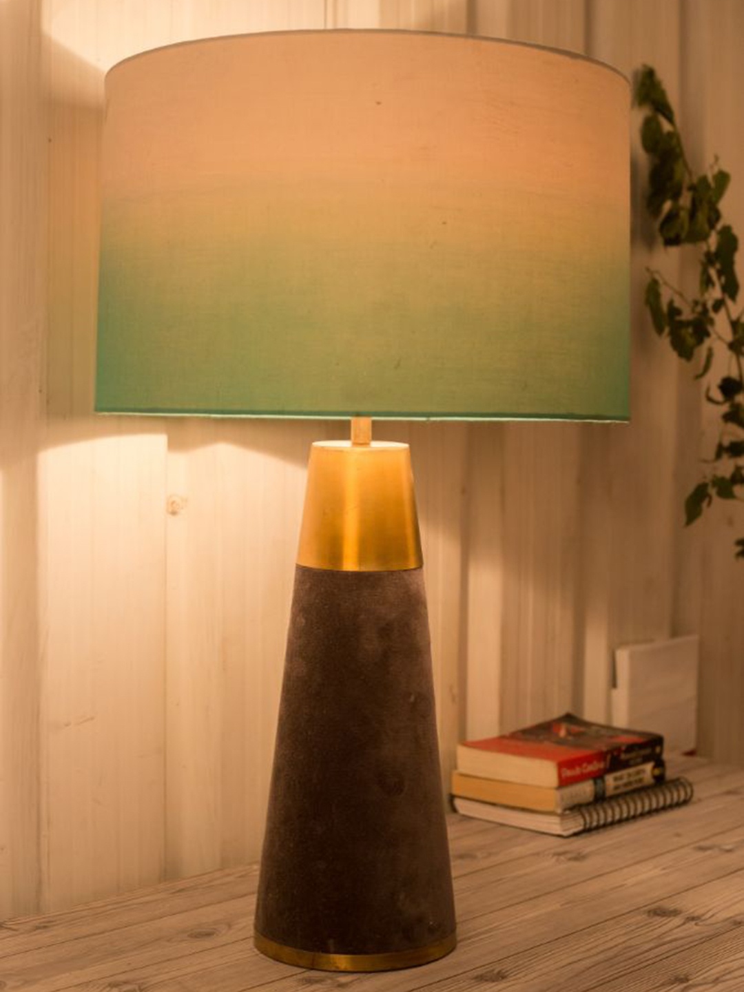 

Grated Ginger Brown & White Velour Table Lamp