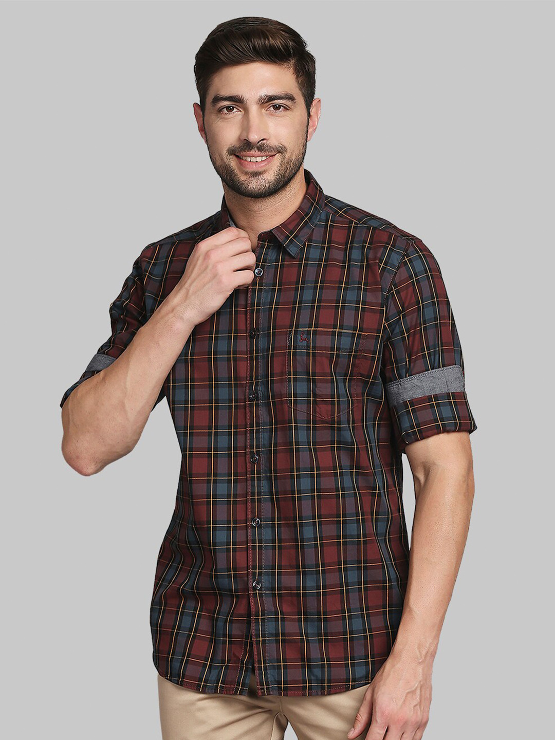 

Parx Men Red Slim Fit Tartan Checks Cotton Casual Shirt