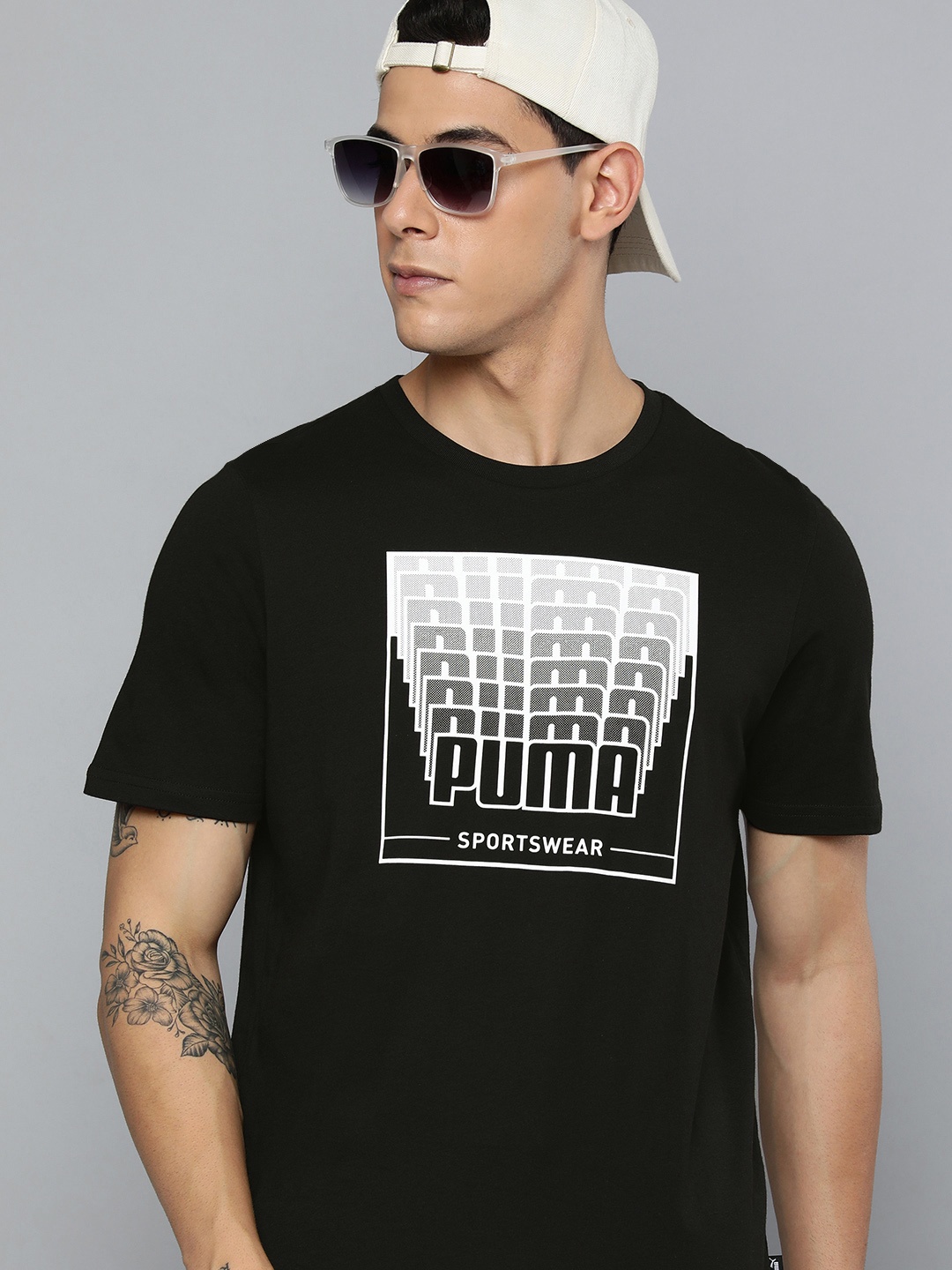 

Puma Men Black Brand Logo Wording Printed Monochrome T-shirt