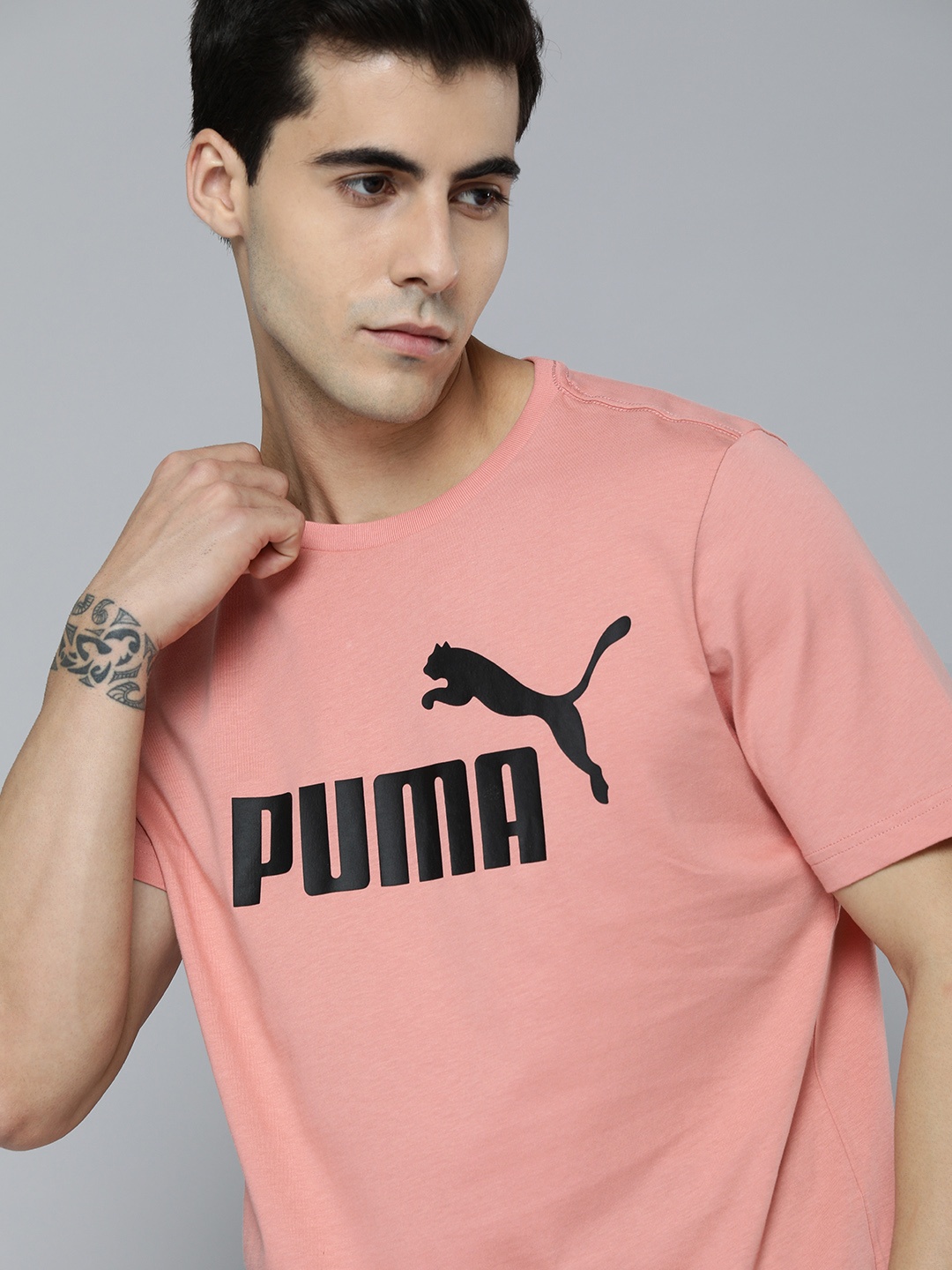 

Puma Men Rose & Black Essentials Logo Regular Fit Printed T-shirt