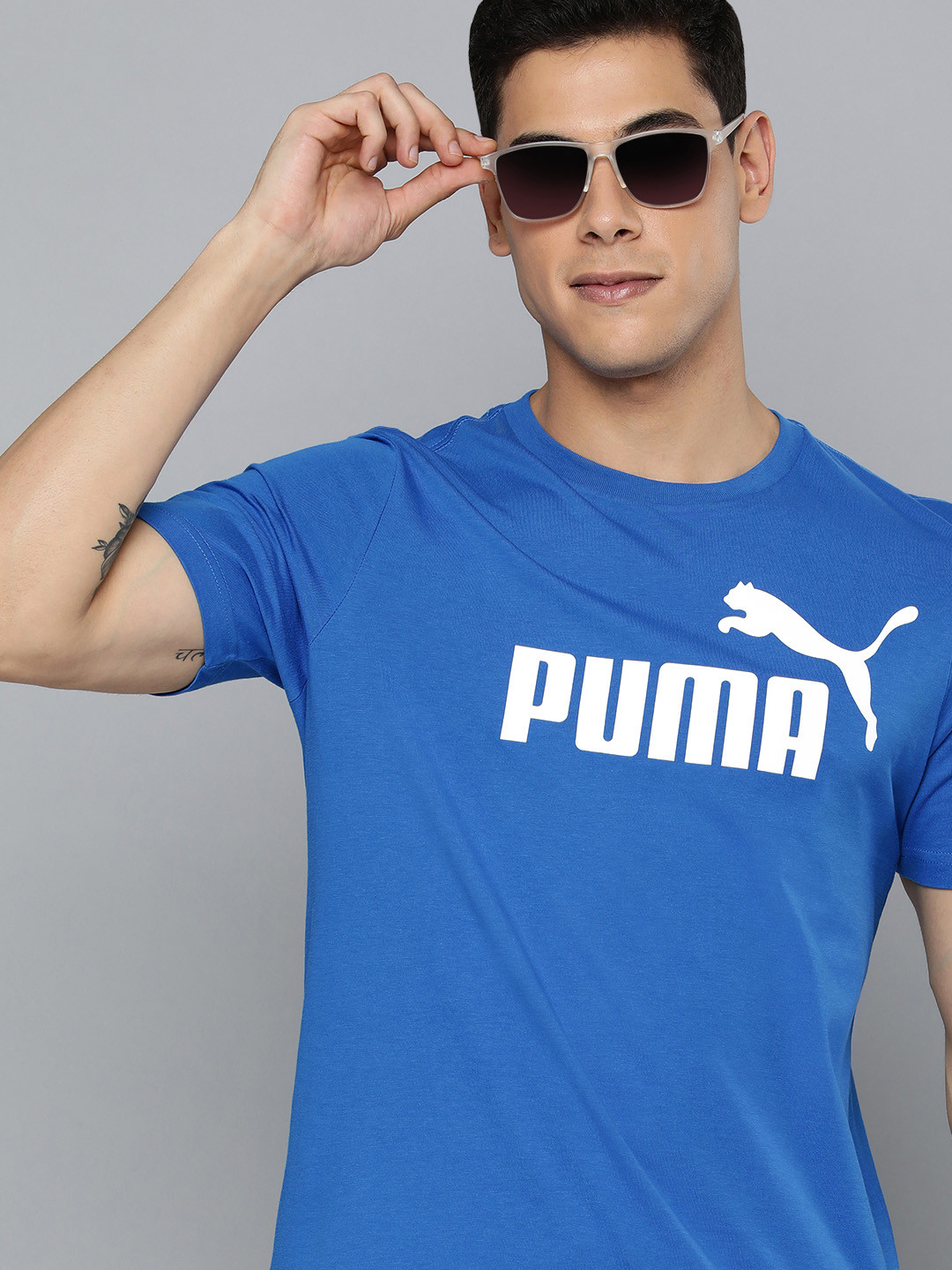 

Puma Men Blue & White Essentials Logo Printed T-shirt