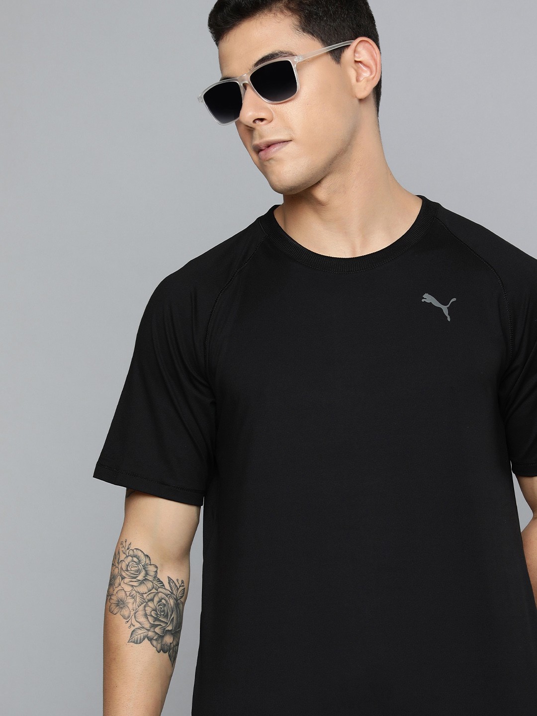 

Puma Men Black & Grey Brand Logo Printed dryCELL Yoga Sustainable T-shirt