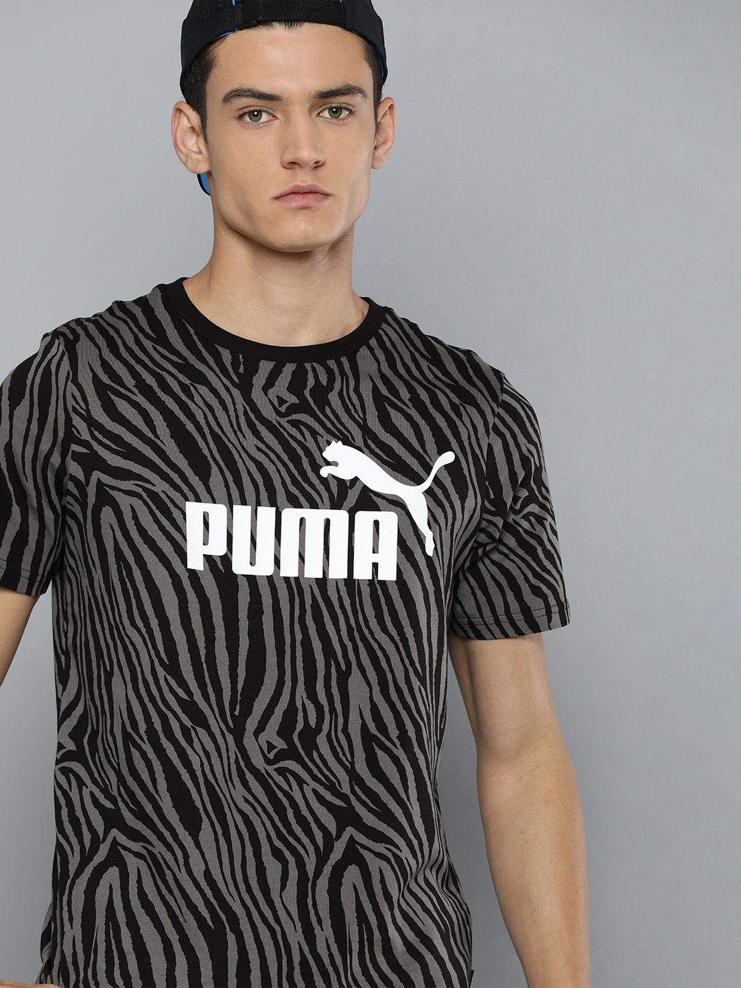 

Puma Men Black & Grey Tiger Printed T-shirt