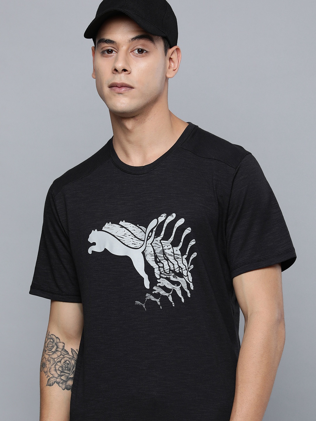 

Puma Men Black & Grey Logo Printed dryCELL Running T-shirt