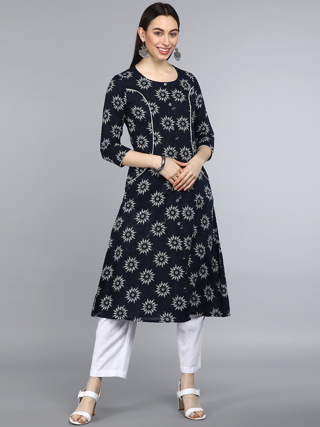 

AHIKA Women Navy Blue Printed Kurta