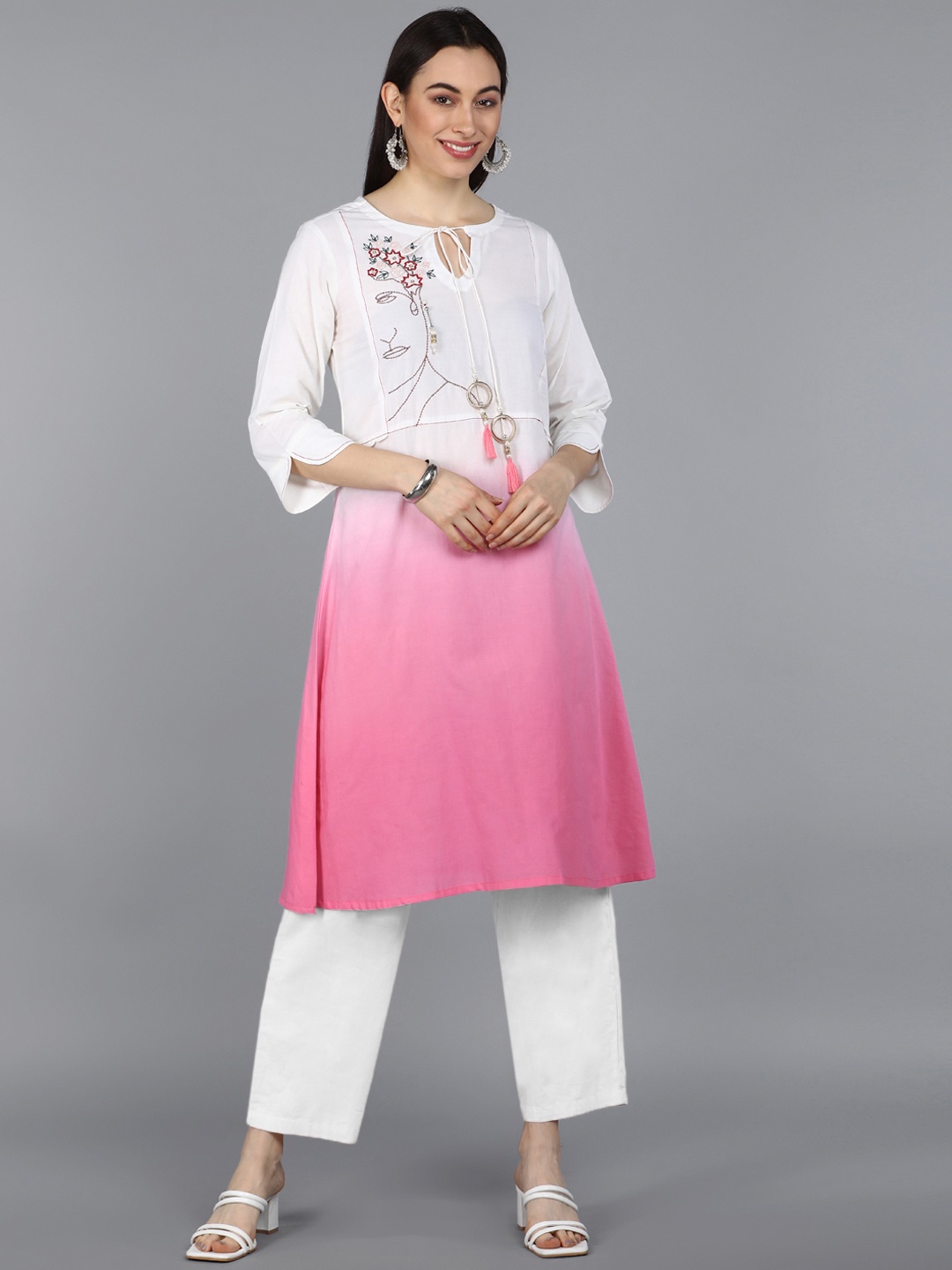 

AHIKA Women Off White And Pink Embroidered Cotton Kurta