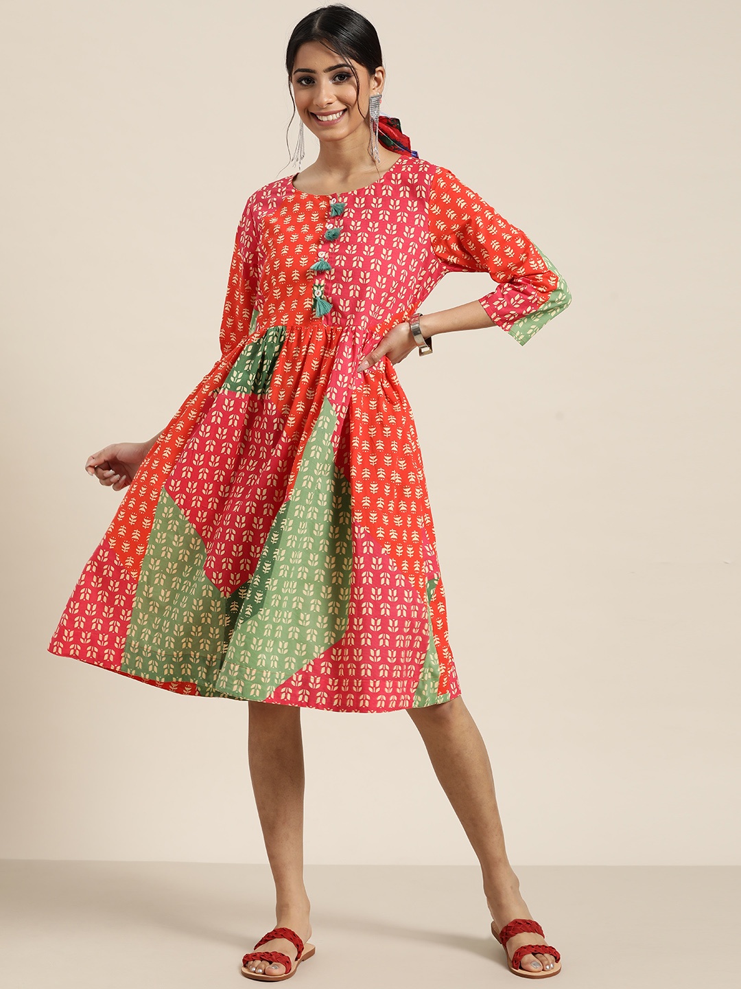 

Sangria Pink & Orange Pure Cotton Ethnic Motifs Print A-Line Dress