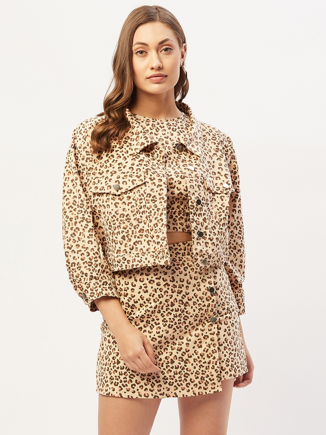 

ANVI Be Yourself Women Beige & Brown Animal Print Corduroy Co-ords Set