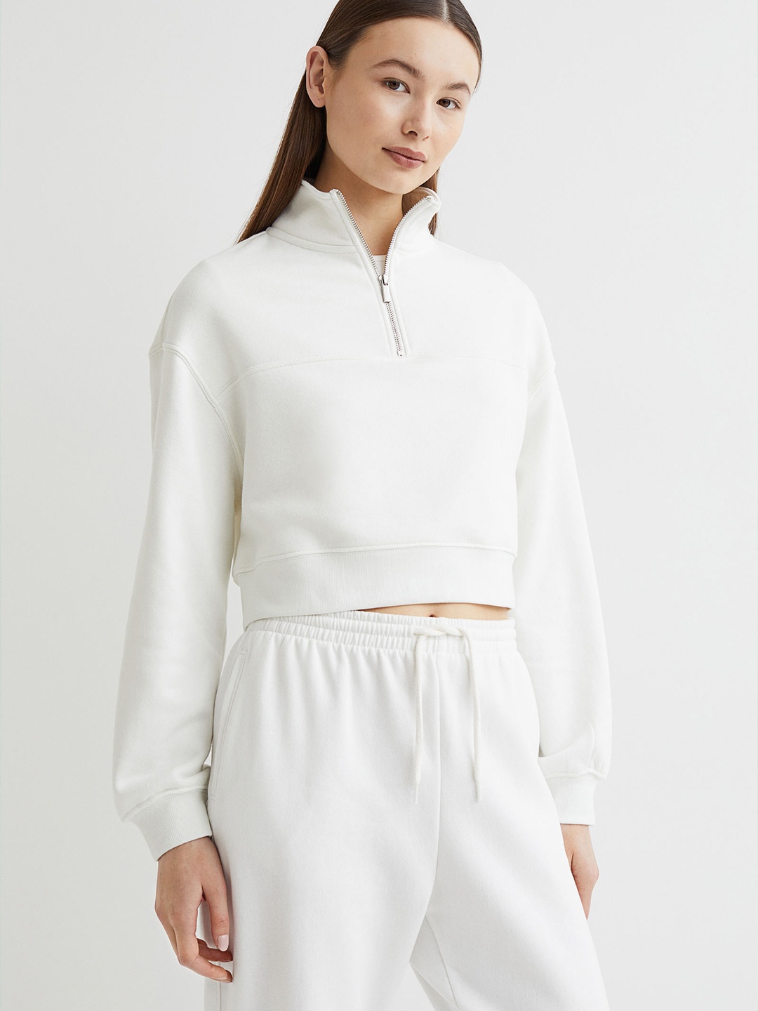 

H&M Woman White Zip-top sweatshirt