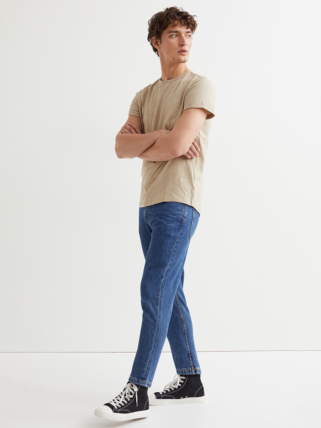 

H&M Men Beige Solid Round Neck Regular Fit Cotton T-shirt