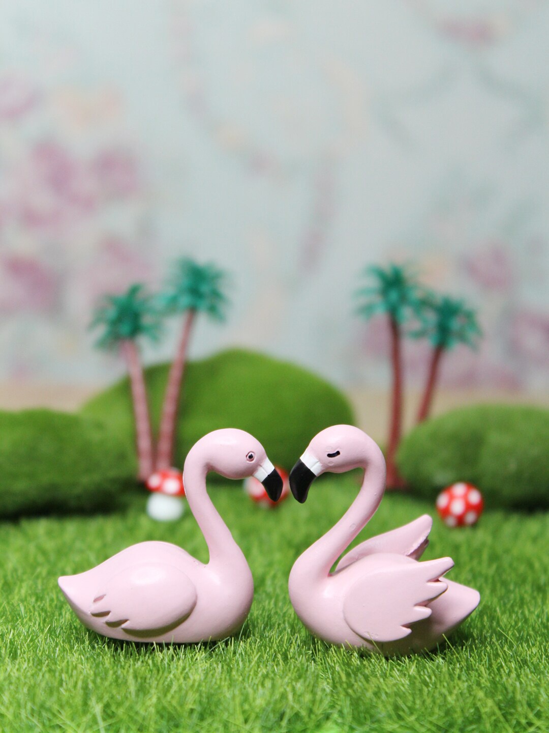 

Wonderland Set of 2 Pink Flamingo Miniature Toy