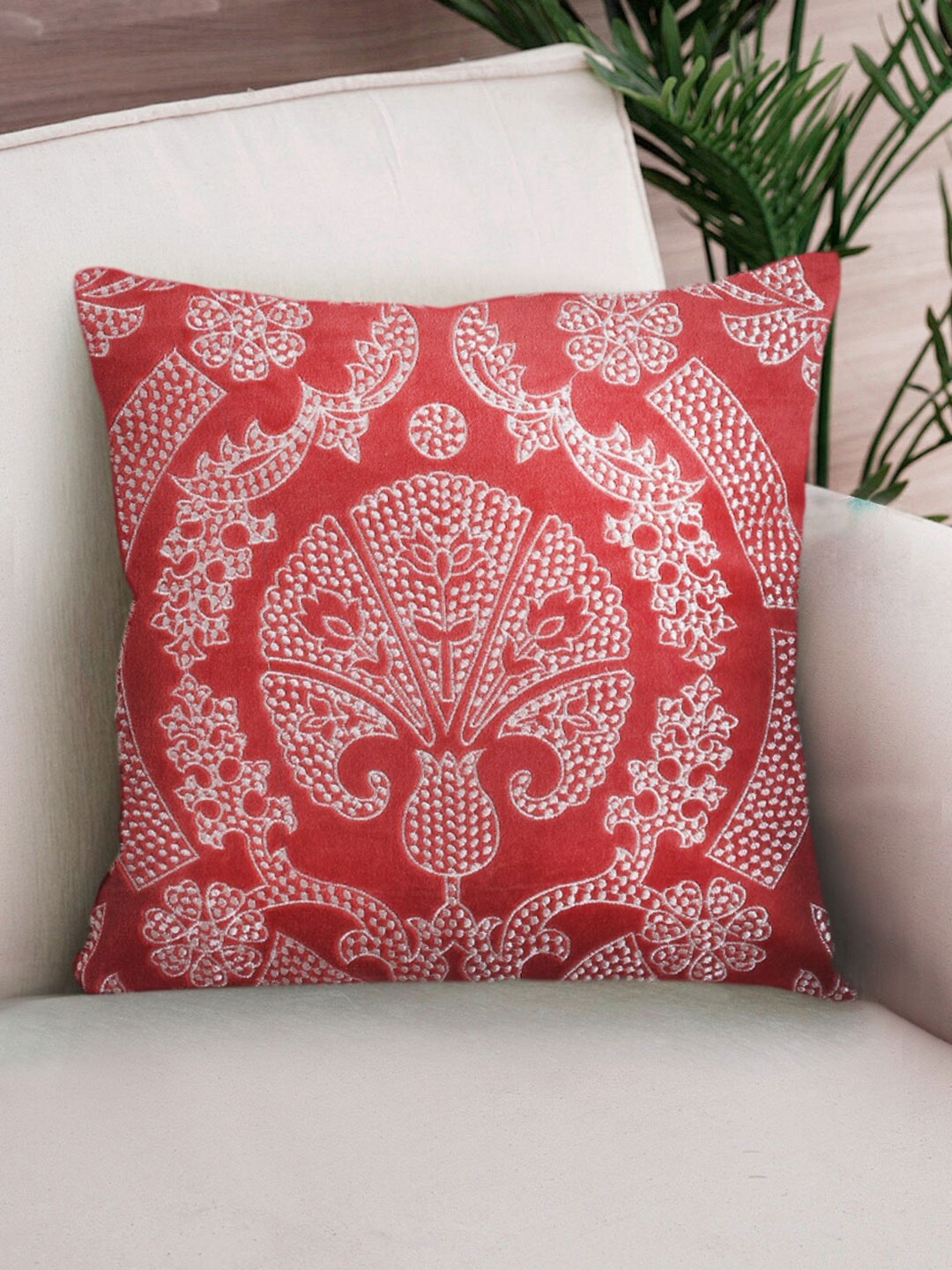 

NISRAG HOME Red Floral Embroidered Square Cushion Cover