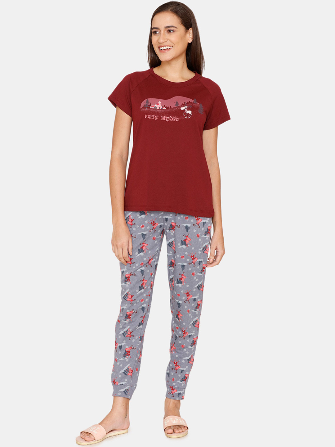 

Zivame Women Grey & Maroon Printed Night suit