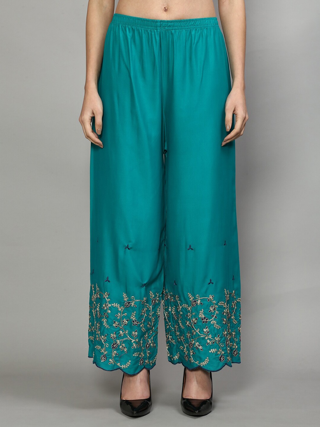 

GRACIT Women Blue & Gold-Toned Floral Embroidered Palazzos