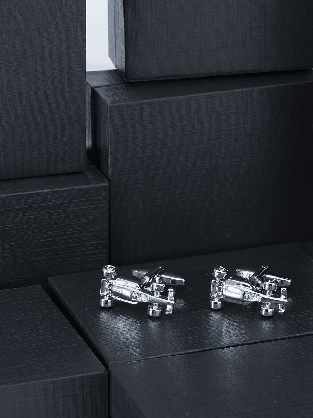 

ELLIS Men Silver-Toned Solid Quirky Cufflinks