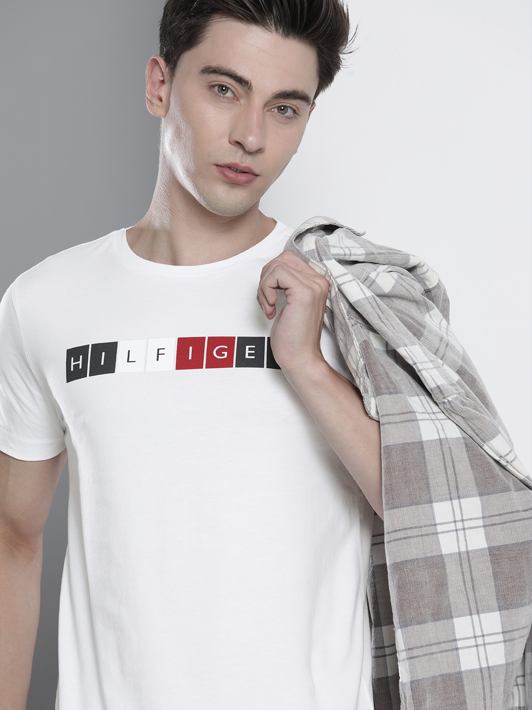 

Tommy Hilfiger Men White Brand Logo Printed Pure Cotton T-shirt