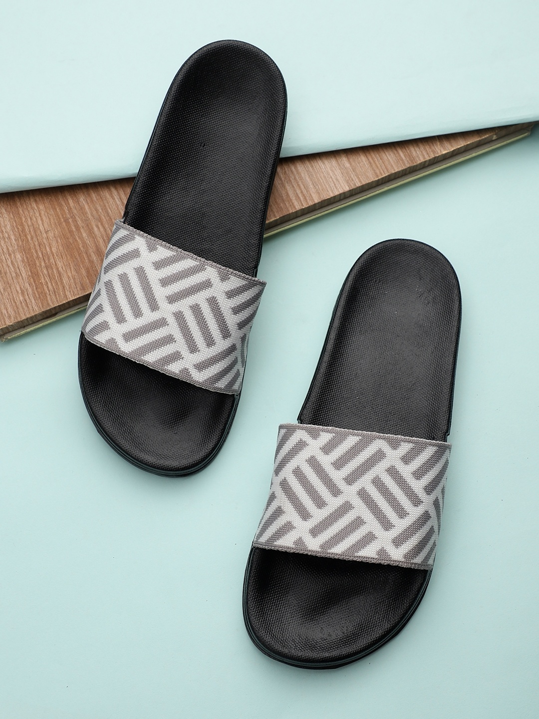 

Pampy Angel Men Grey & White Printed Sliders