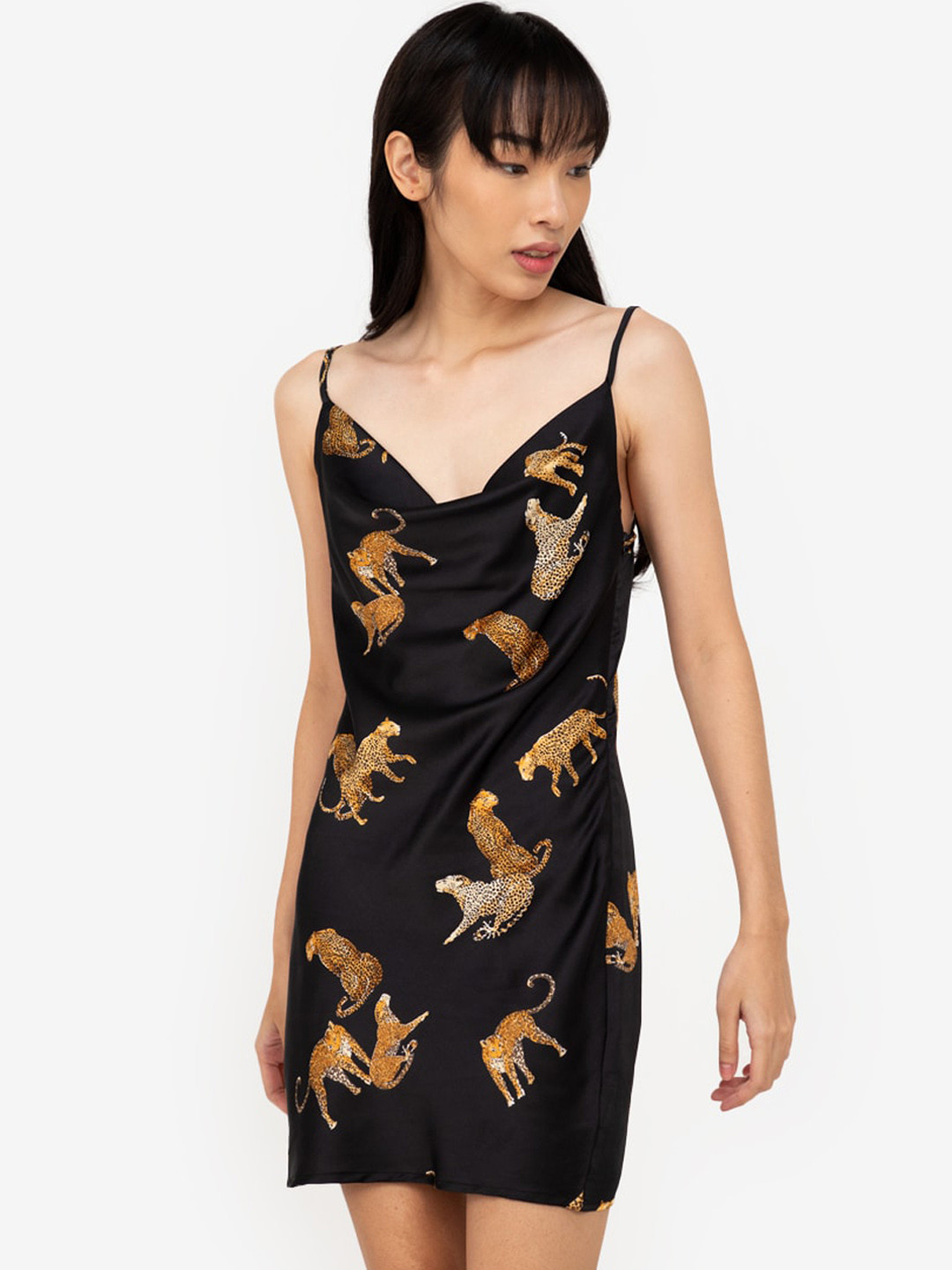 

ZALORA BASICS Black Sheath Dress