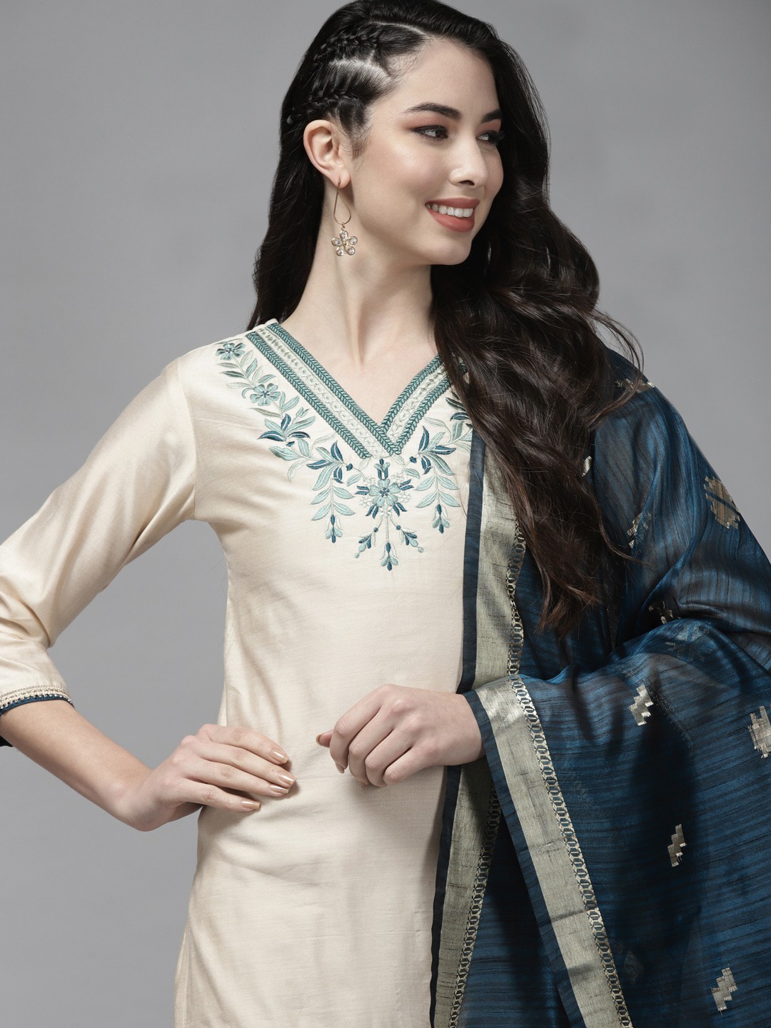 

Indo Era Women Off White Floral Embroidered Liva Kurta Set With Dupatta
