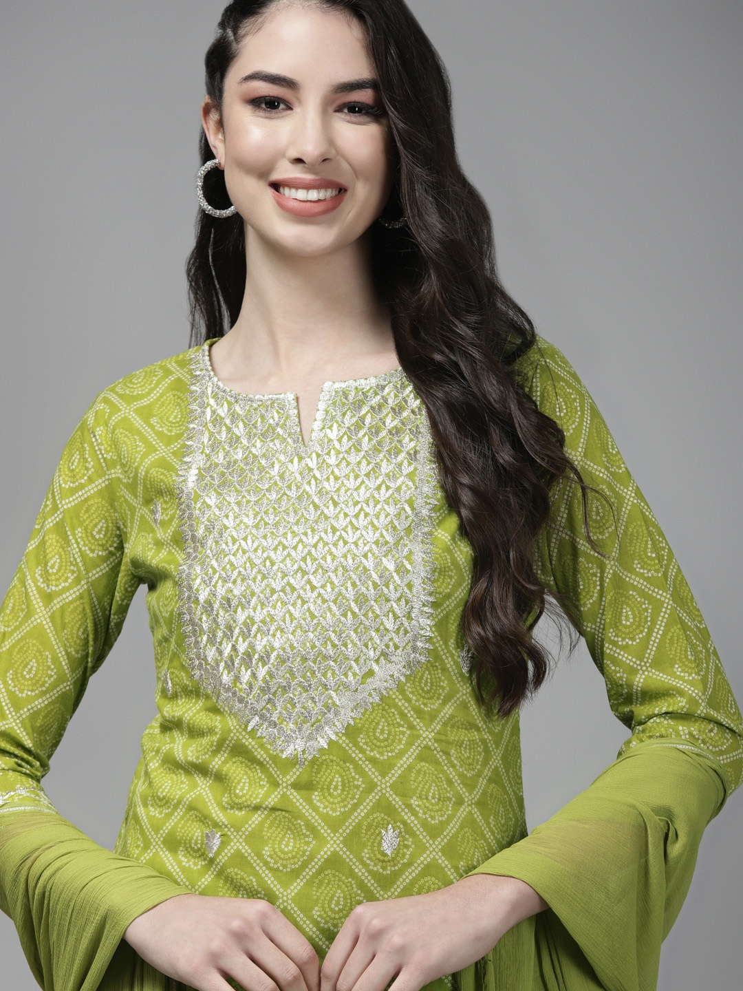 

Indo Era Women Green Bandhani Embroidered Kurta Set With Dupatta