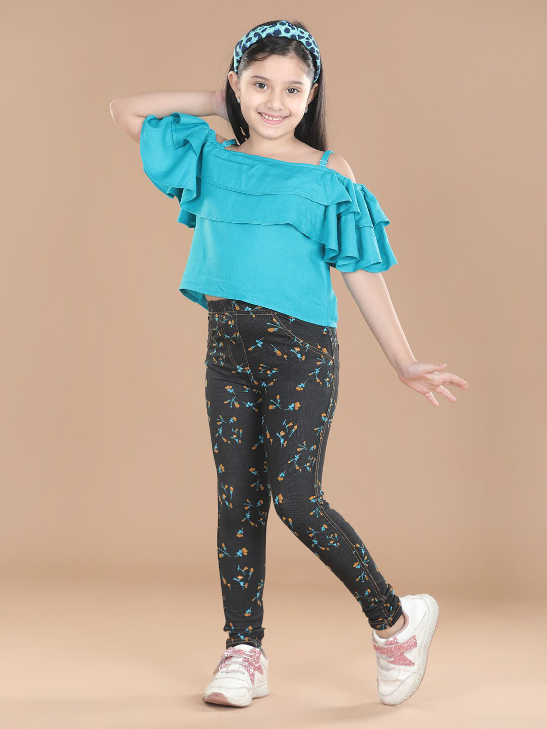 

StyleStone Girls Turquoise Blue & Black Top with Jeggings