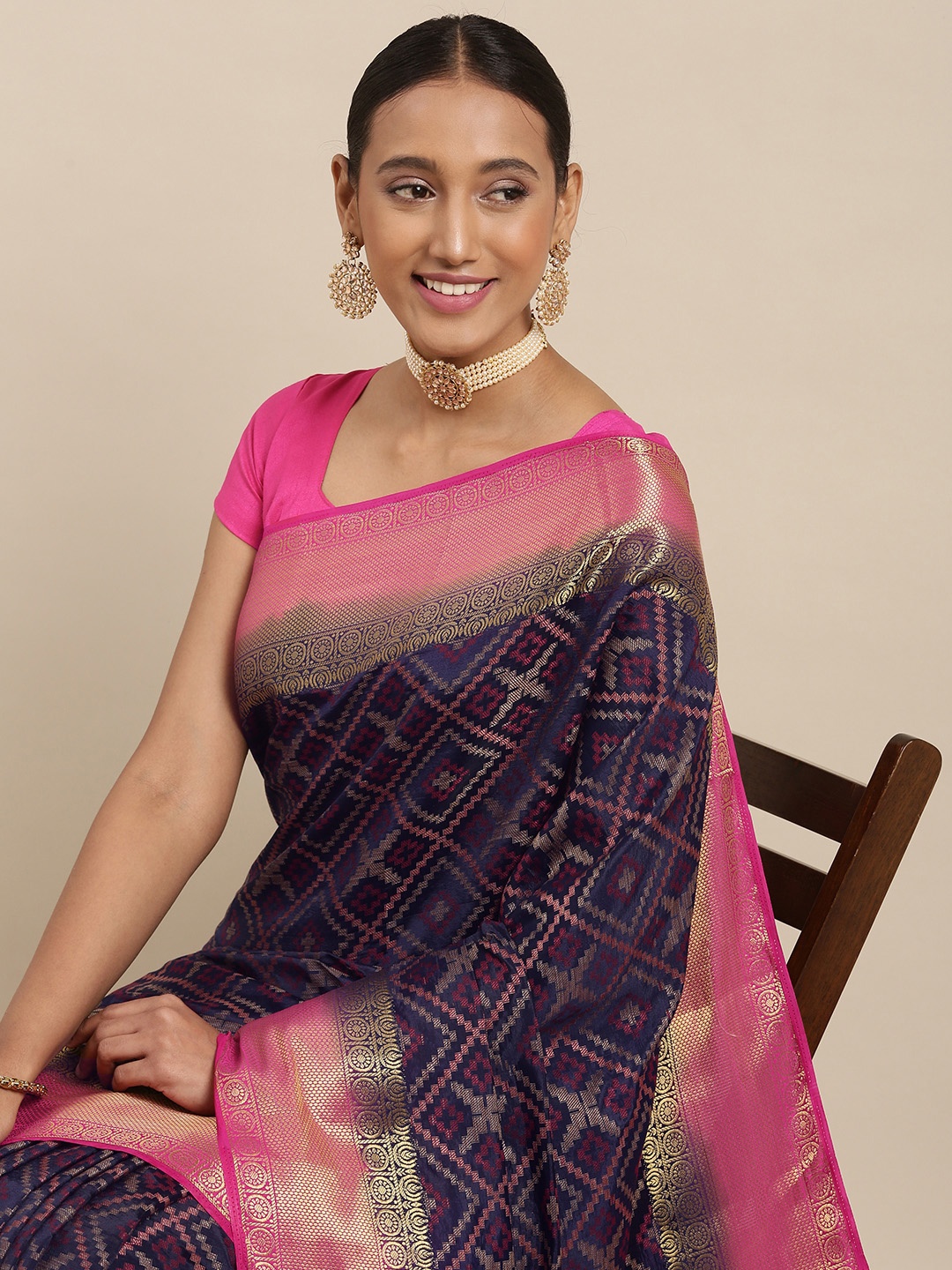 

aamna Navy Blue & Pink Geometric Design Mysore Silk Saree