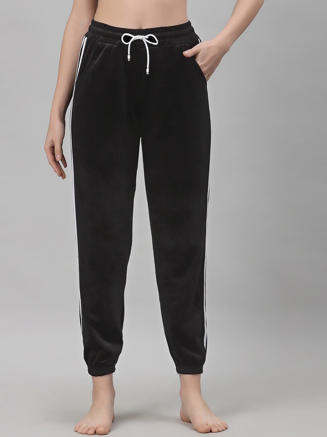 

NEUDIS Women Black & White Solid Velvet Finish Lounge Pants