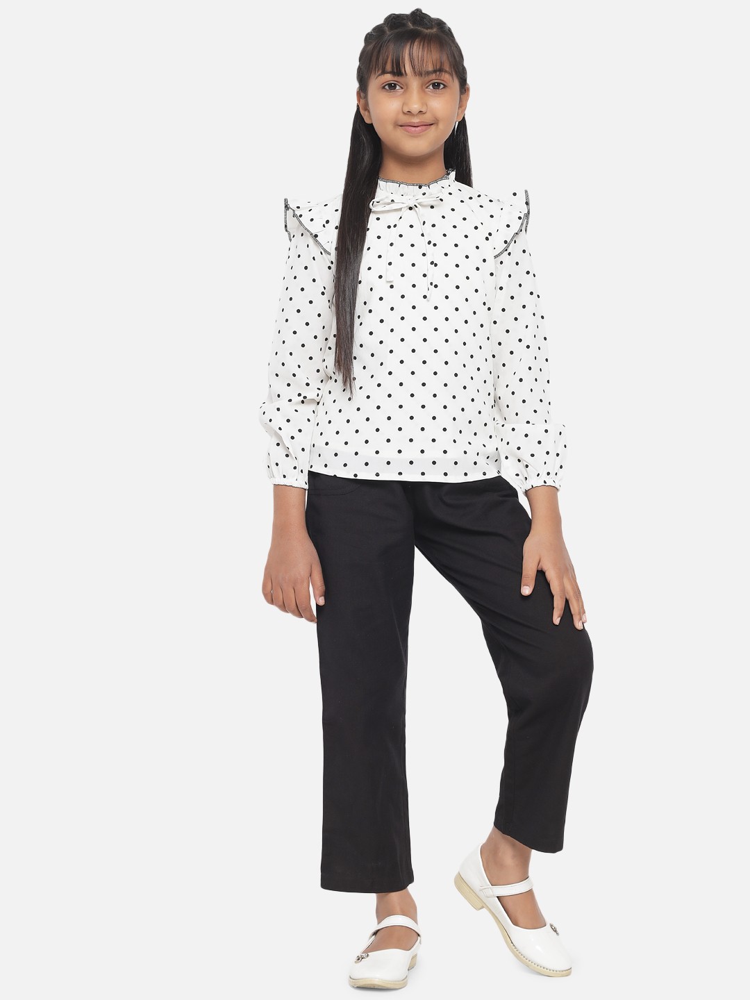 

luyk Girls White & Black Printed Top with Trousers
